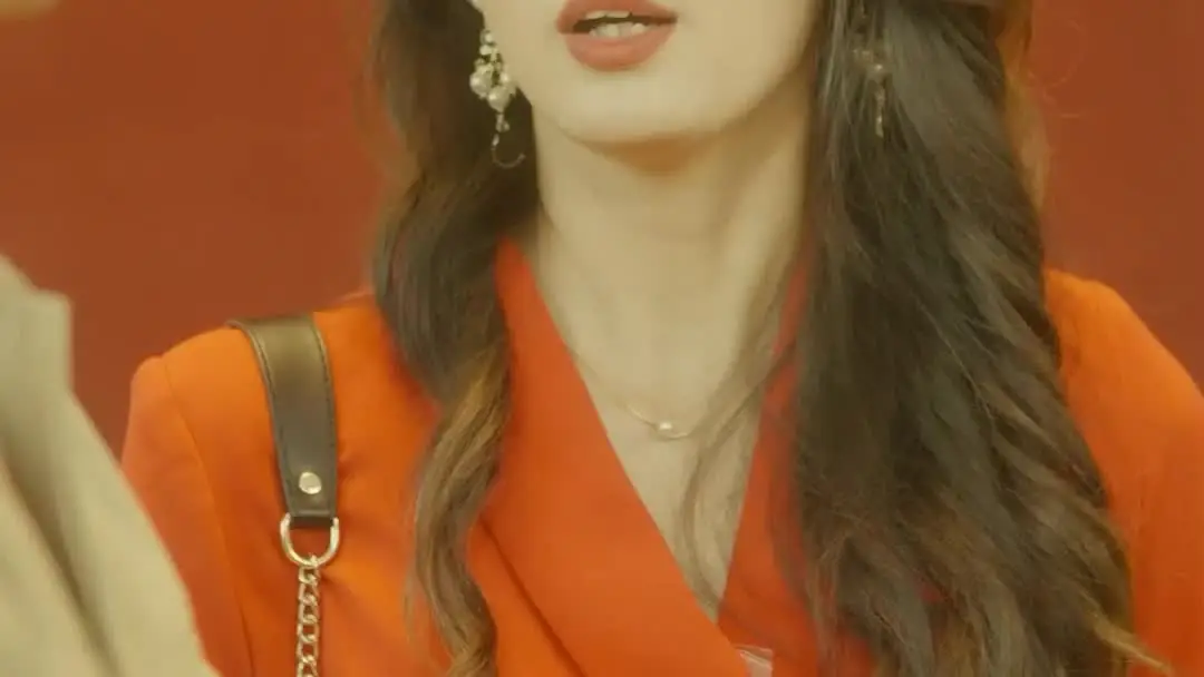 The Gambler Redemption: The Language of Jackets and Glances