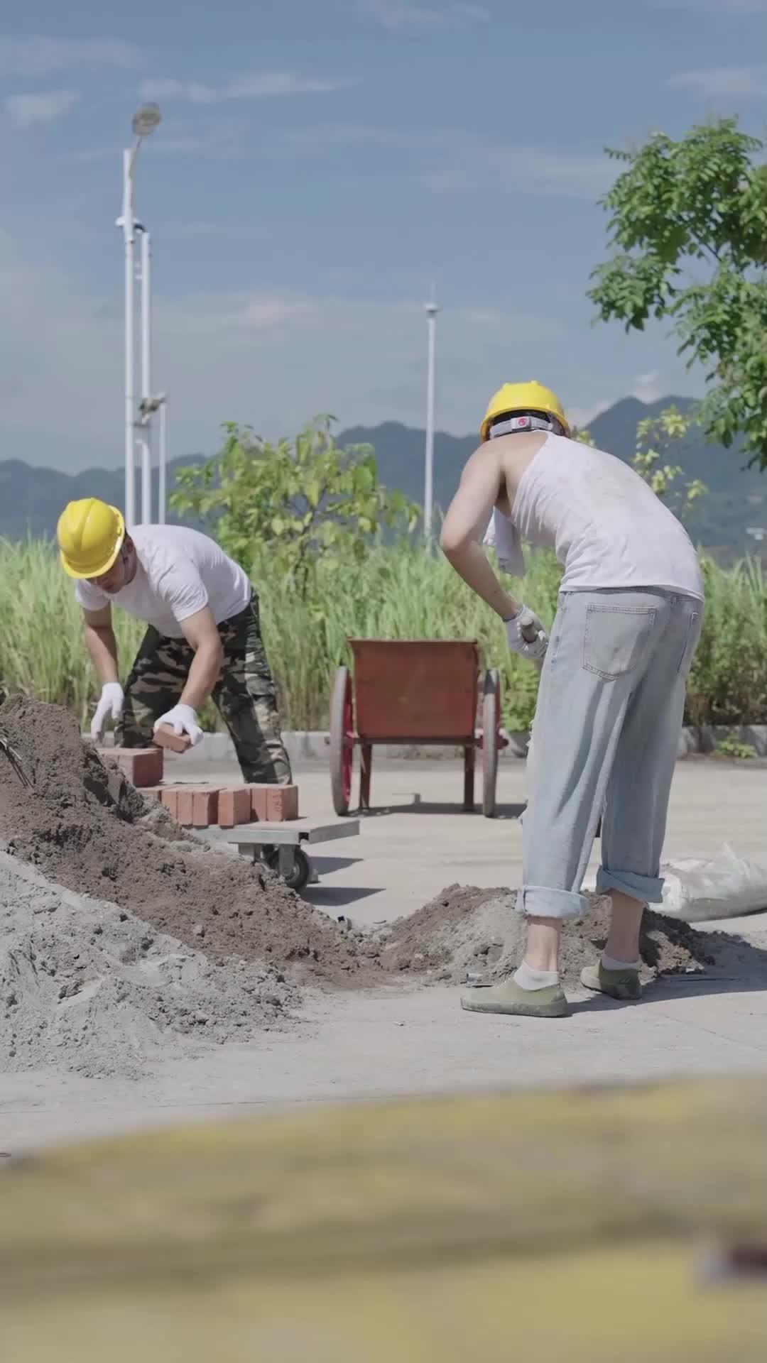 离婚后，冷傲前妻悔不当初