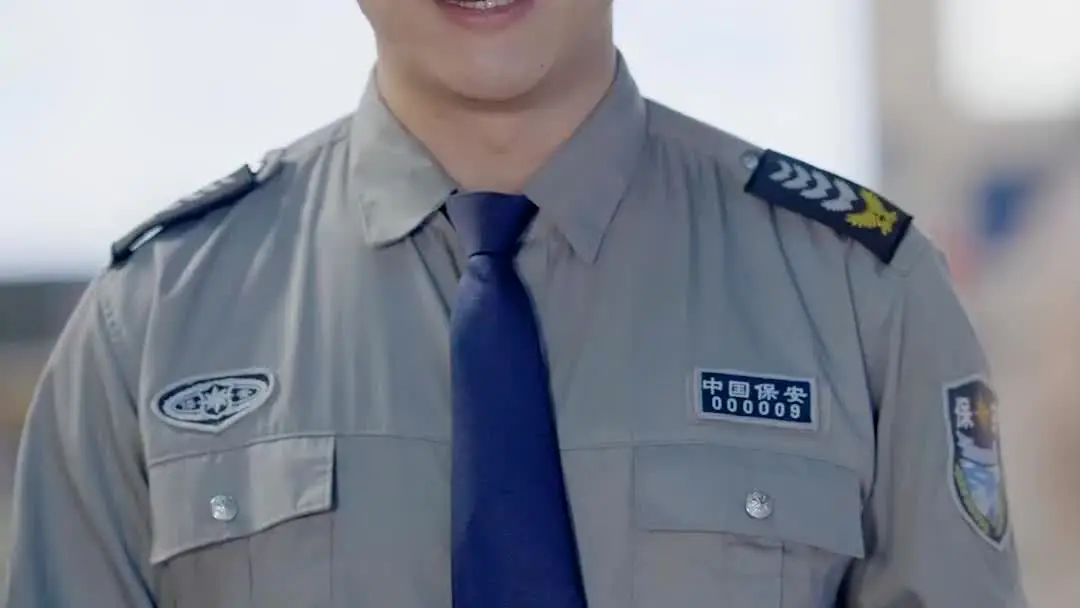 The Silent Heiress: When a Baton Becomes a Mirror