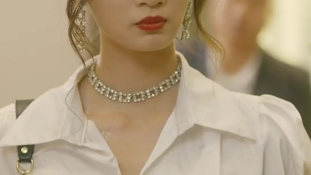 The Gambler Redemption: A Clash of Egos in the Auction Room