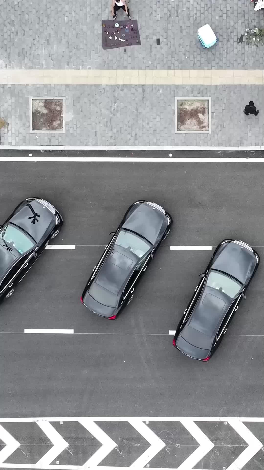 Wanita Kaya yang Terlantarkan