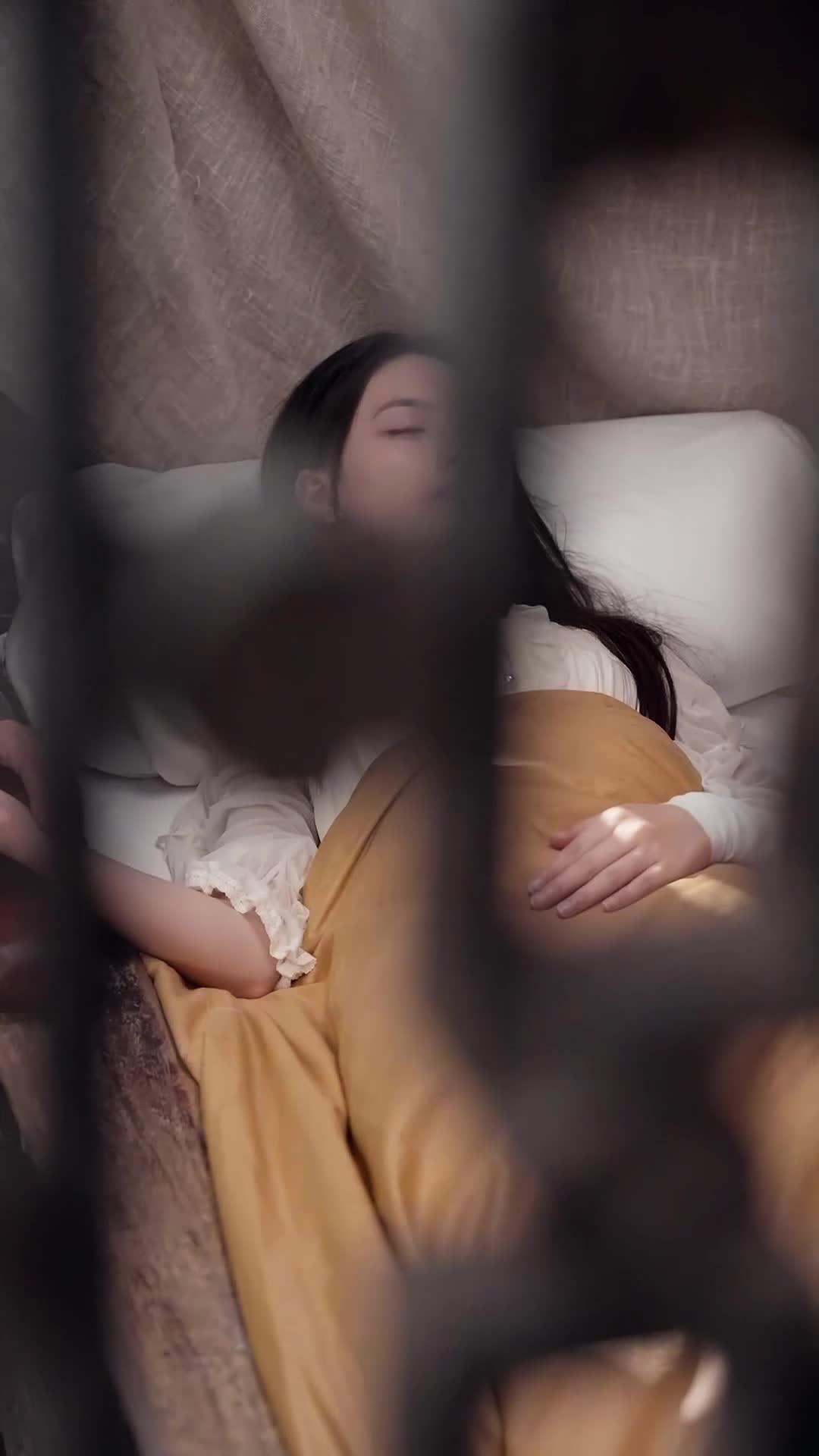 海棠花落又逢君