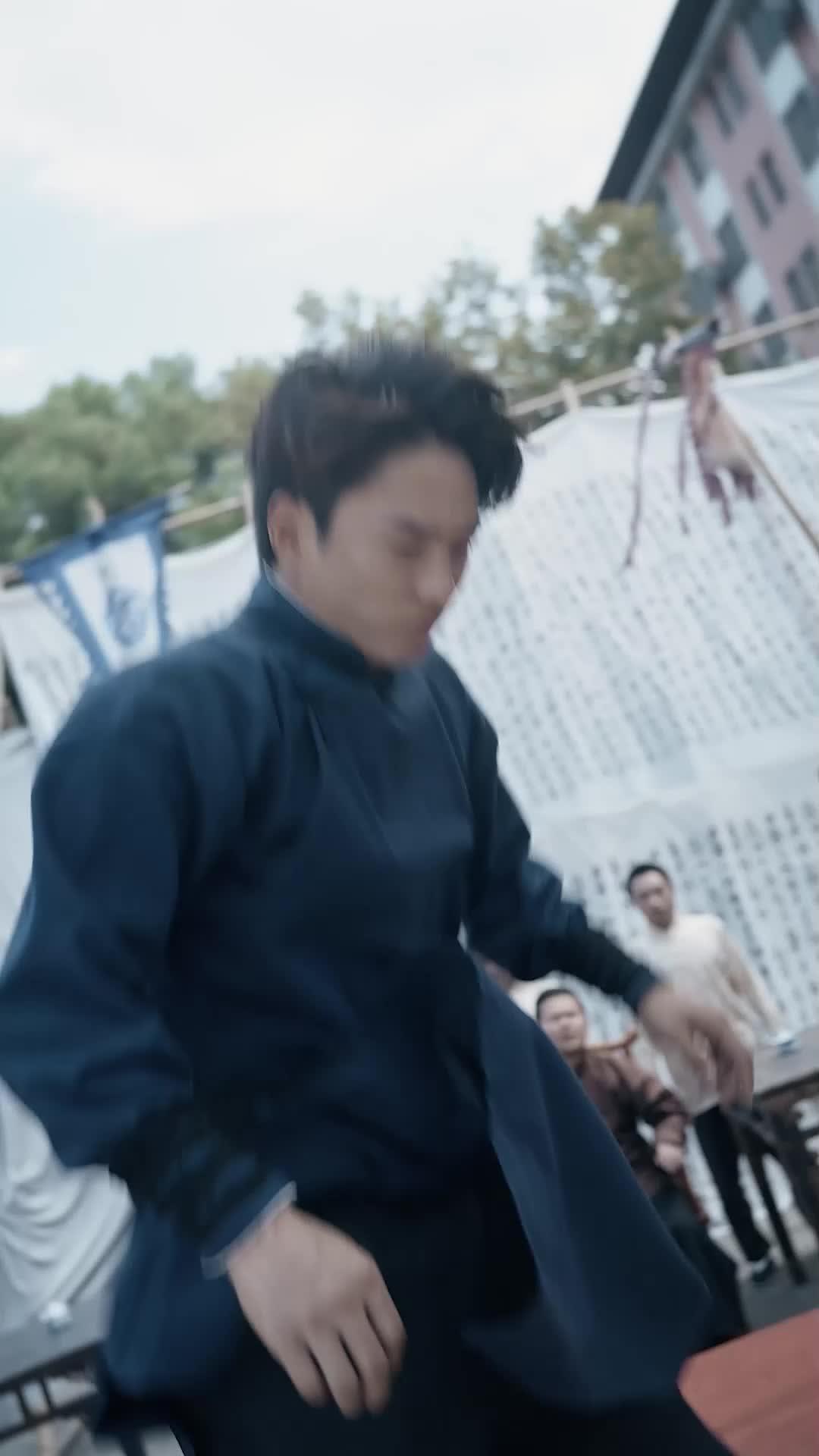 Bangkitnya Anak Terbuang