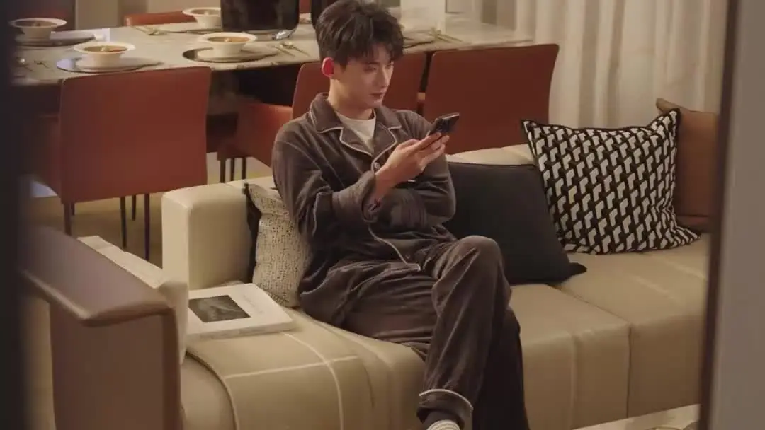 Falling for the Boss: When the Robe Slips and the Truth Emerges