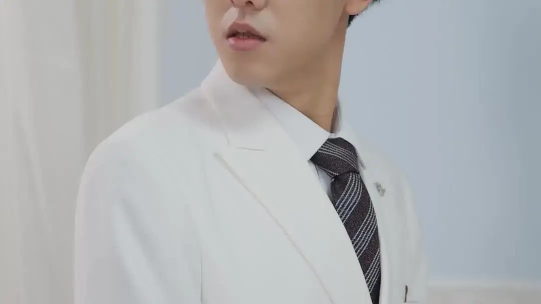 The Unlikely Chef: When a Cane Becomes a Truth Detector