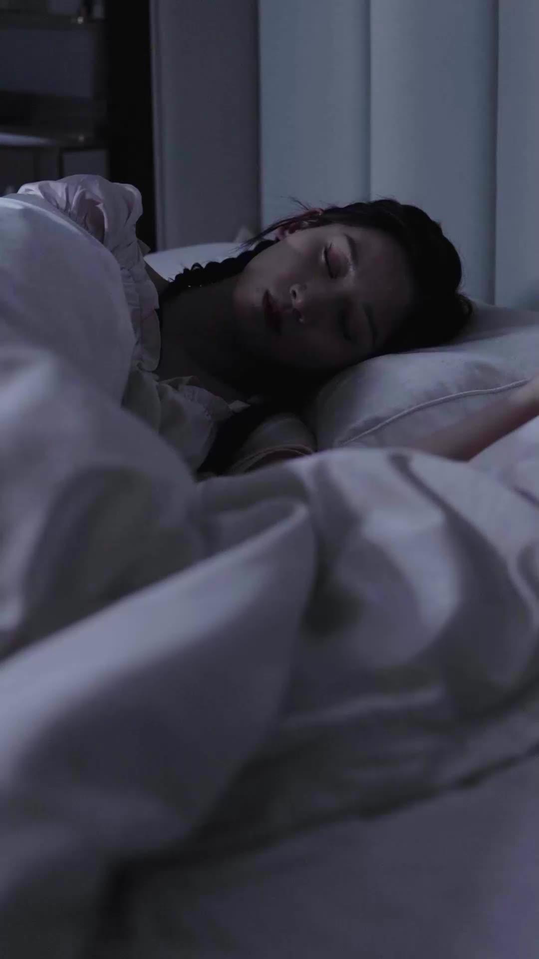 Setelah hidup kembali, aku malah berubah menjadi wanita