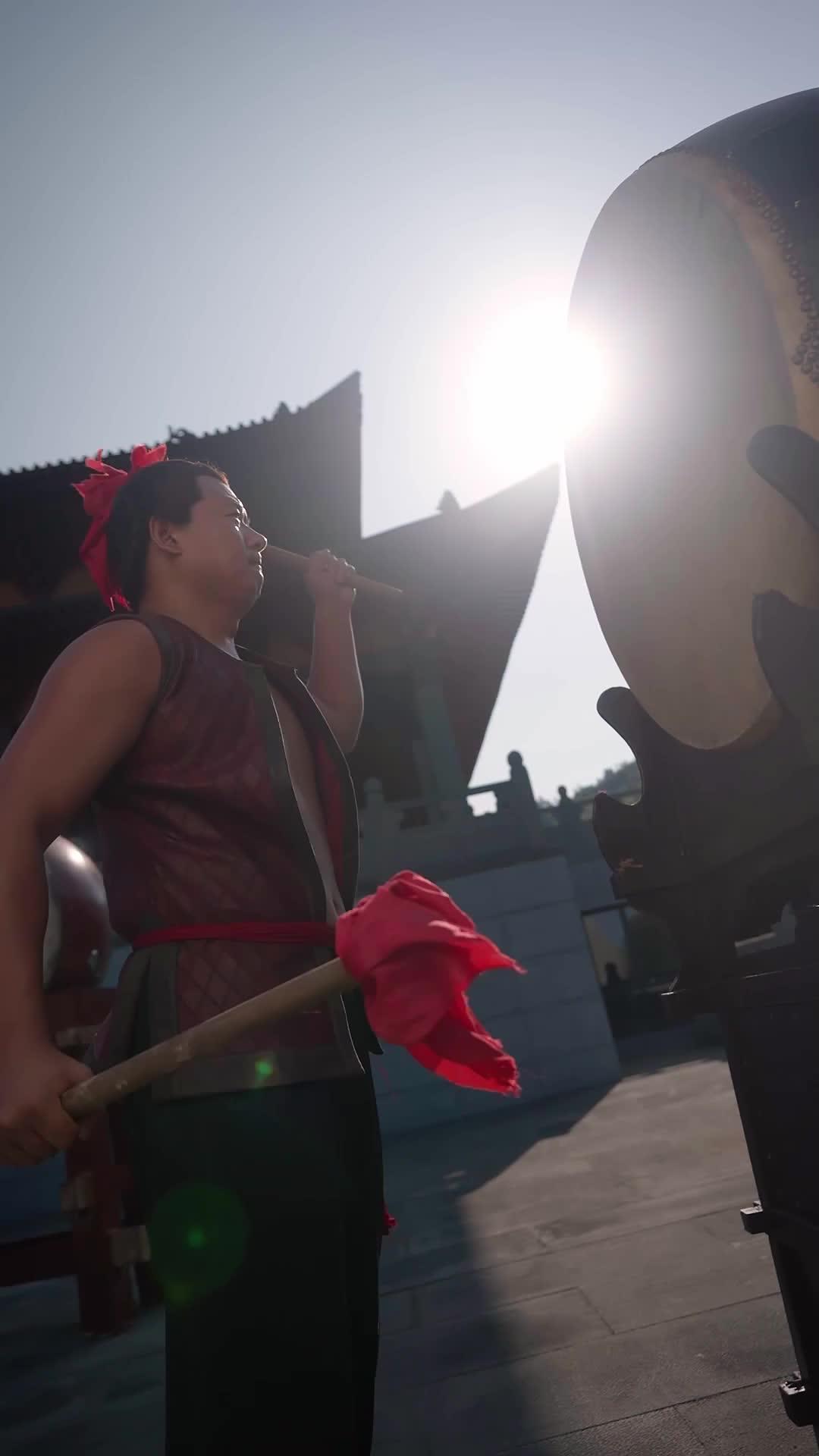 Her Sword, Her Justice