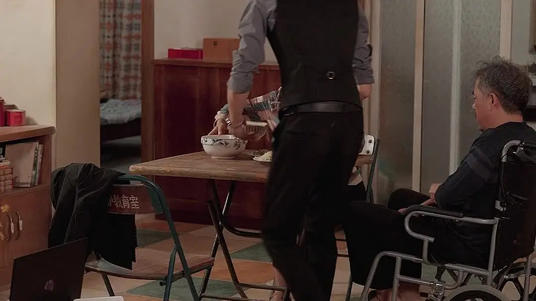 When the Phone Breaks the Spell