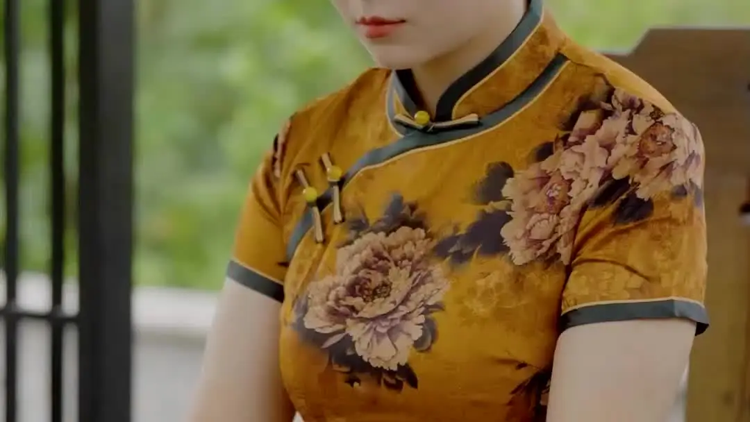 The Silent Heiress: When a Jade Slip Holds More Than Memory