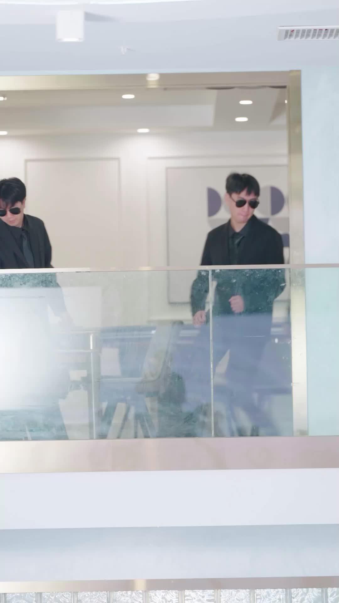 Wanita Kaya yang Terlantarkan