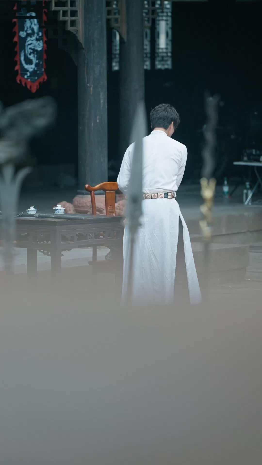 Bangkitnya Anak Terbuang