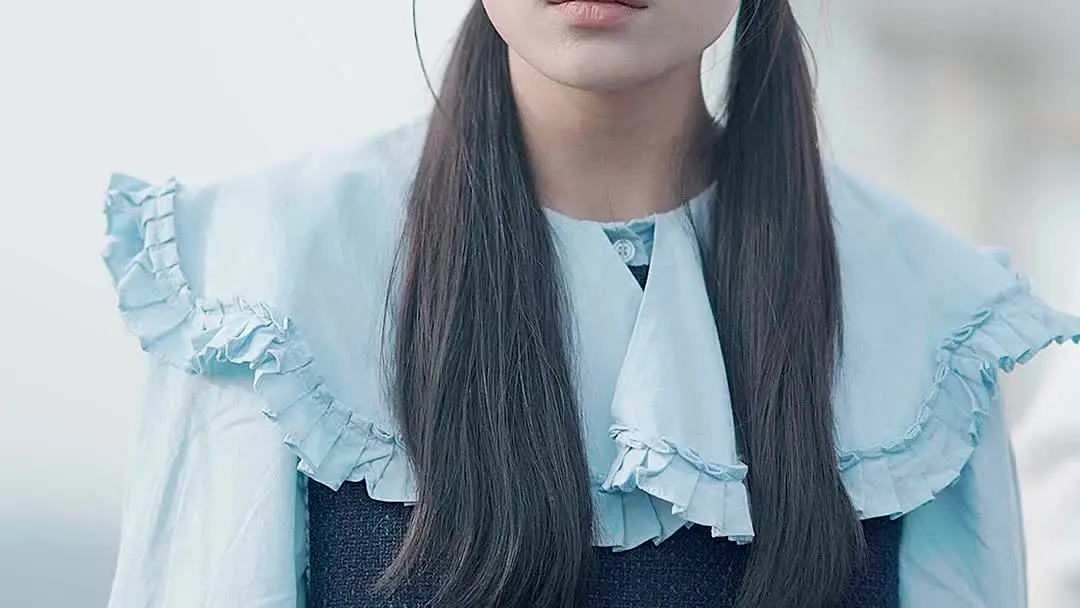 มีดสีเขียว vs กระดาษขาว: ความรุนแรงที่ซ่อนอยู่ในสวนหรู
