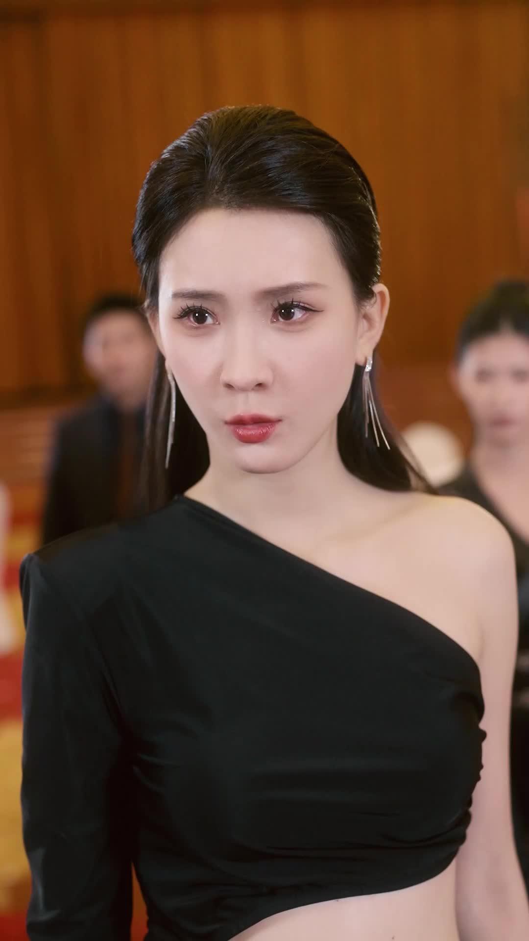 Entrega de Delivery: A CEO Linda e Teimosa se Apaixonou por Mim