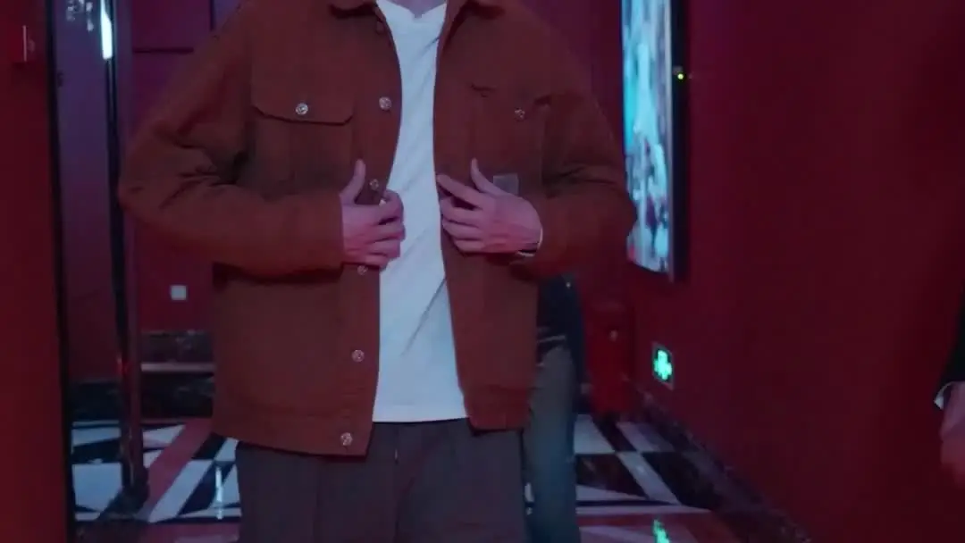 The Radiant Road to Stardom: A Night of Shattered Illusions and Unexpected Redemption