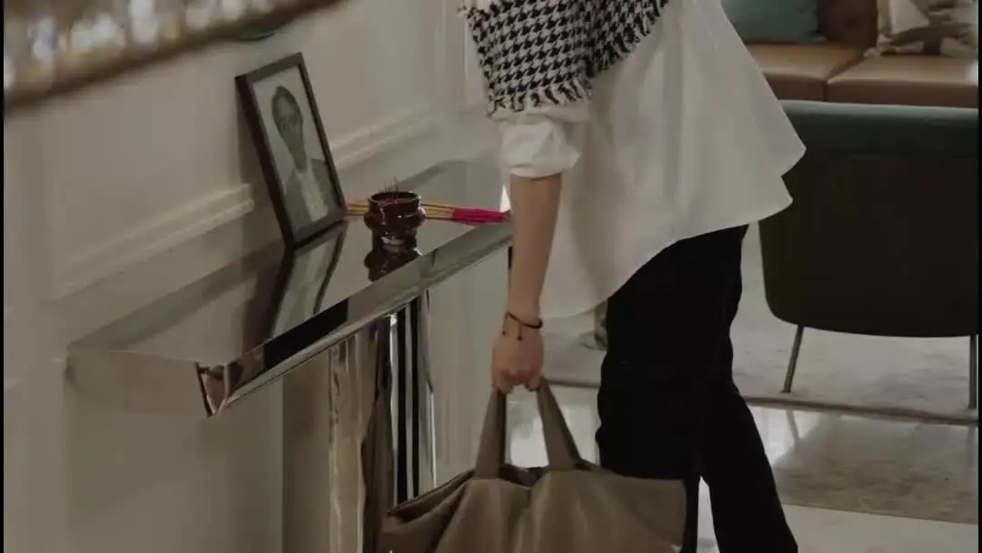 Come back as the Grand Master: When Smoke Tells the Truth