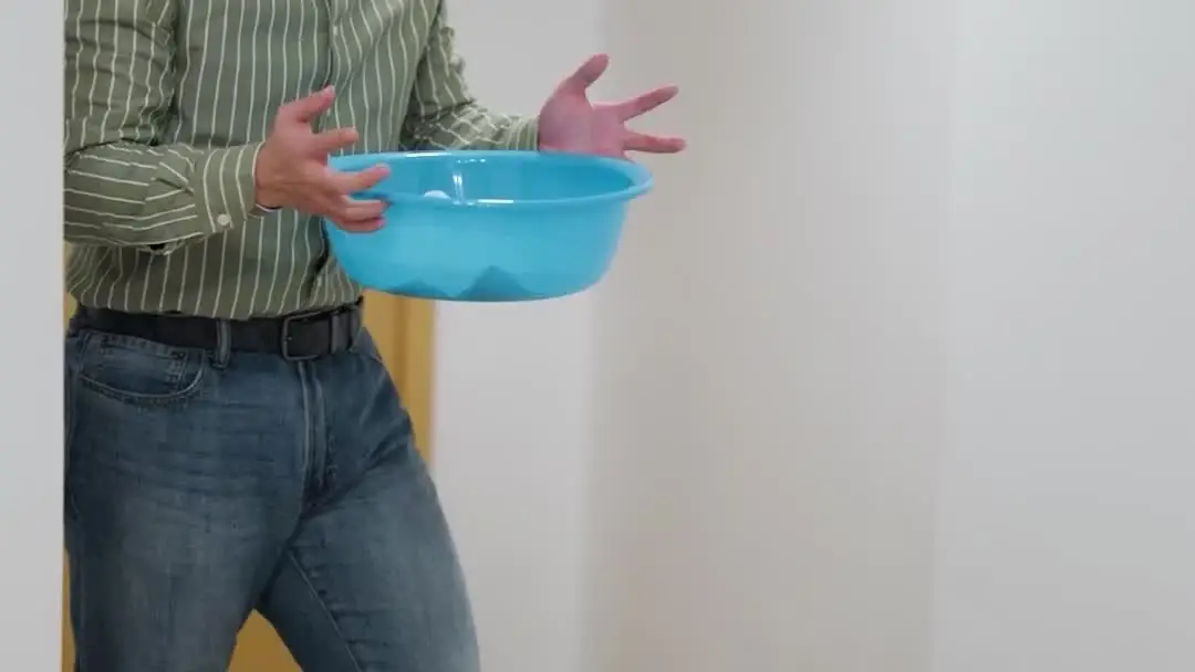 The Unlikely Chef: When a Basin Becomes a Battlefield