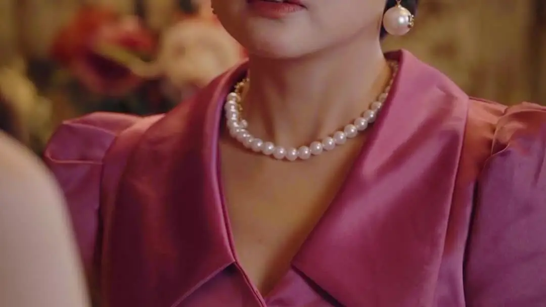 Car Silence Says More Than Dialogue