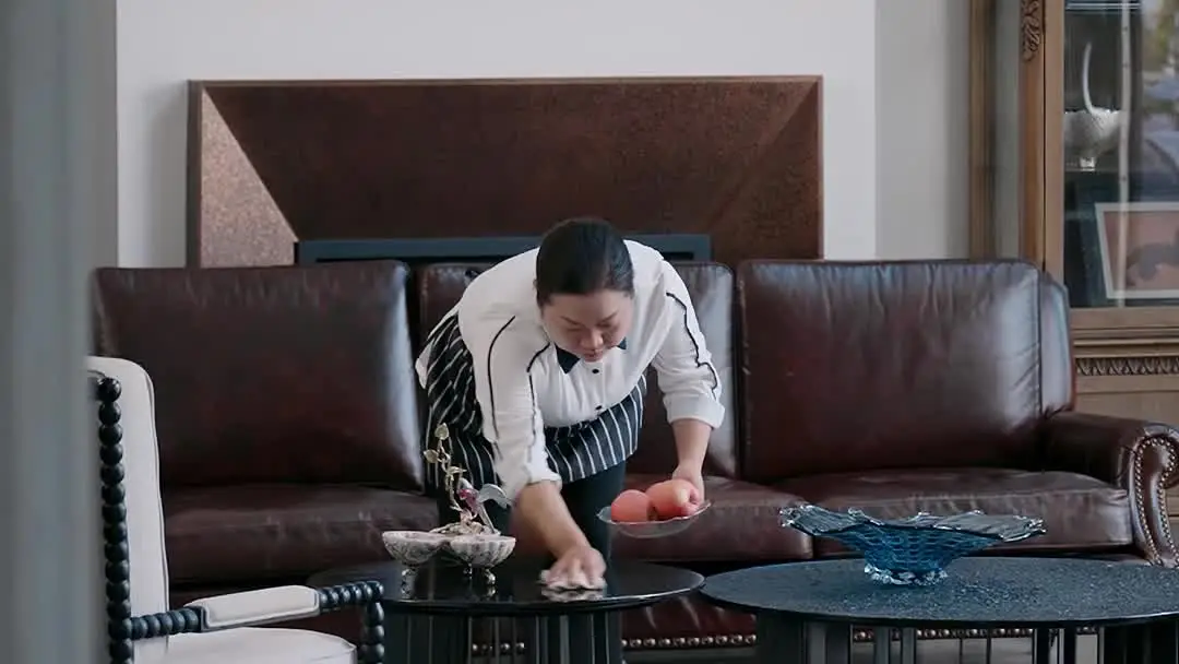 When the Maid Knows More Than the Boss