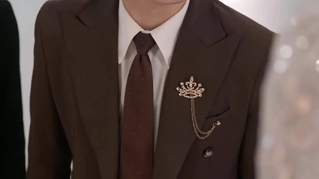 Gone Ex and New Crush: When the Bride Holds the Blade