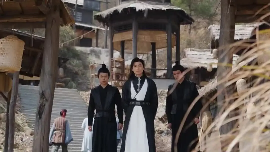 흠생전: 마을 입구의 세 남자, 그리고 그 뒤의 진실