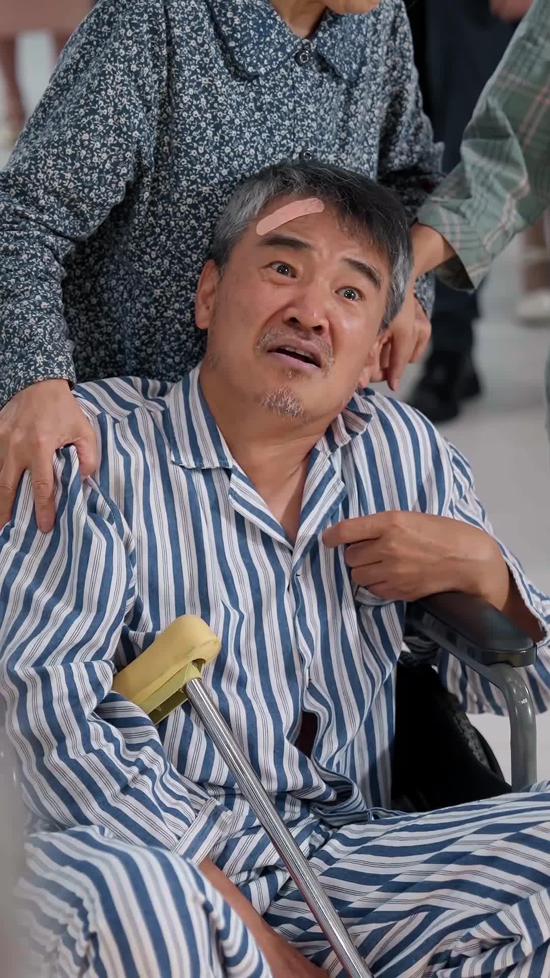 Istri Setia, Penopang Keluarga