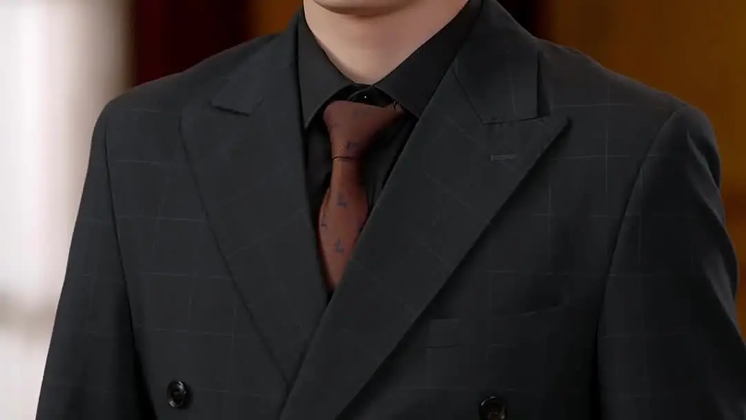 Gone Ex and New Crush: When Qipao Meets Double-Breasted Power